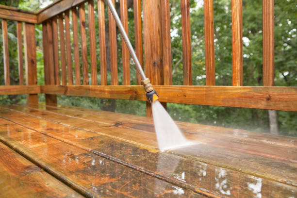 Best Commercial Pressure Washing  in Angleton, TX